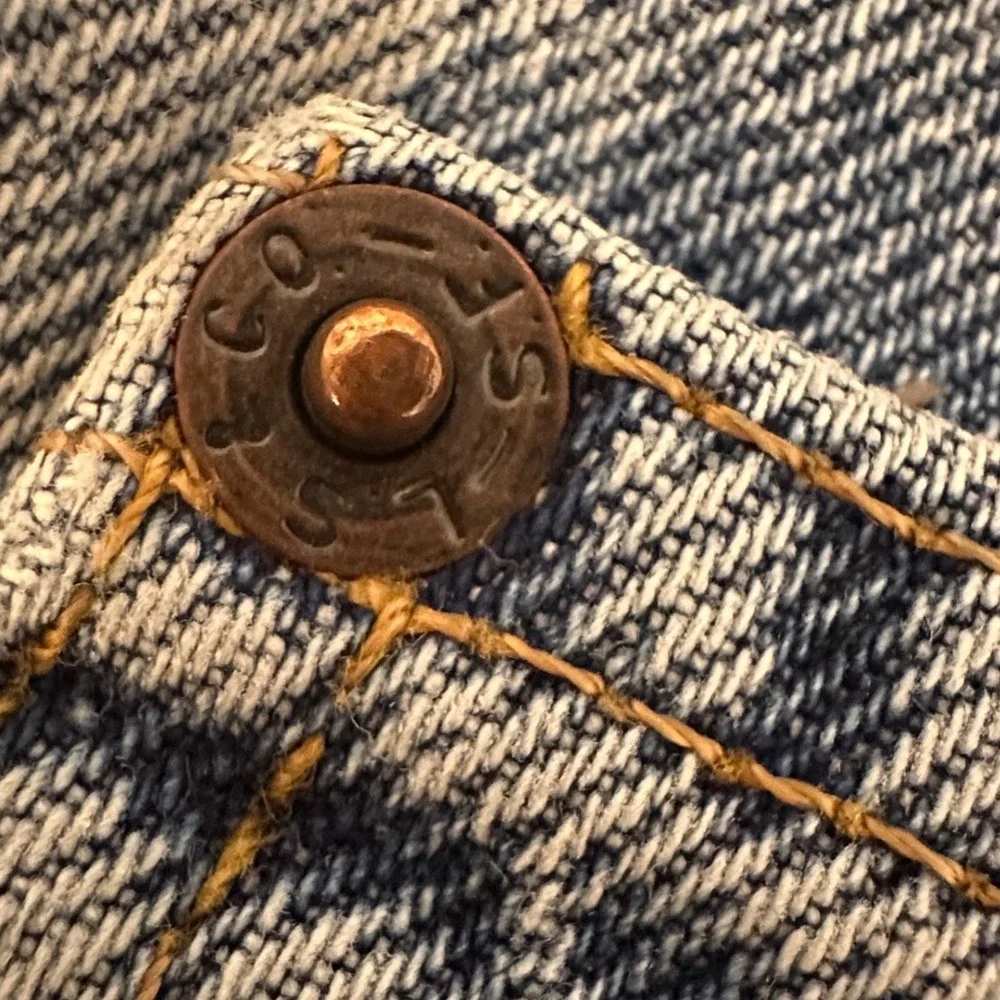 Levis **please see